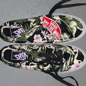 Women’s Vans Tropical Sneaker